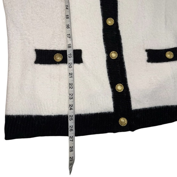 NWOT Tahari Cardigan White w/ Black Trim & Gold Buttons Soft Cardigan Women’s XL - Picture 11 of 11